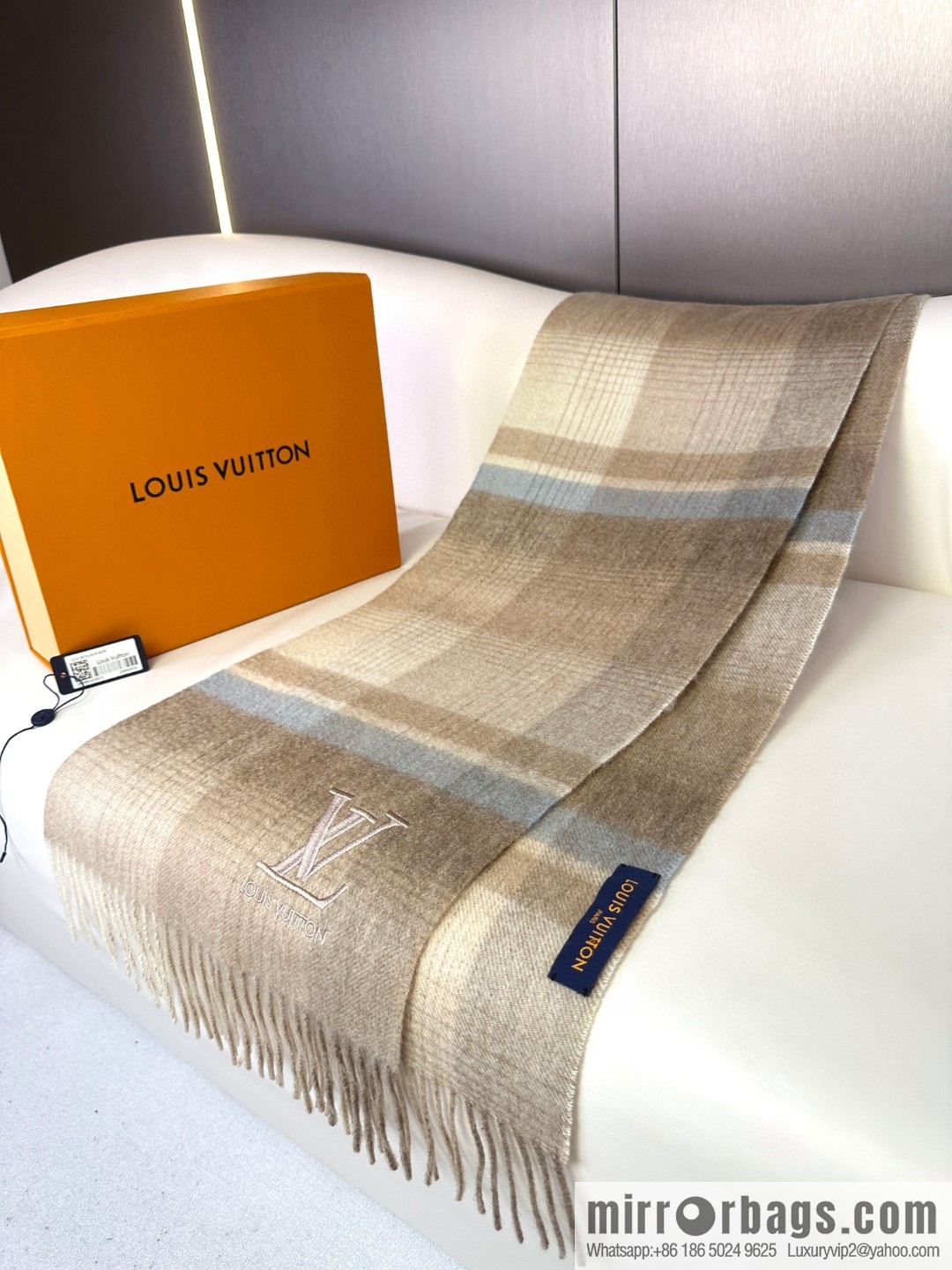 LV Louis Vuitton 2023 Overseas Counter Latest Unisex Scarf