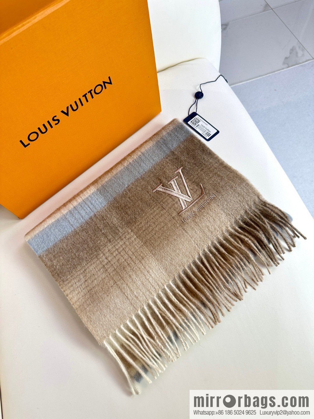 LV Louis Vuitton 2023 Overseas Counter Latest Unisex Scarf