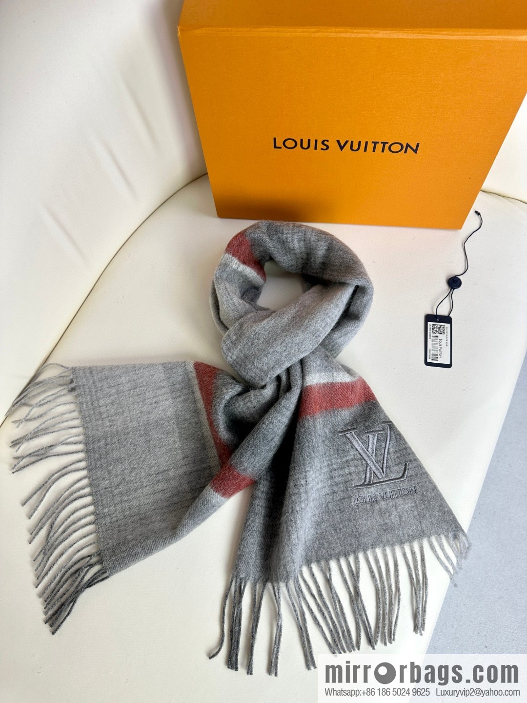 LV Louis Vuitton 2023 Overseas Counter Latest Unisex Scarf