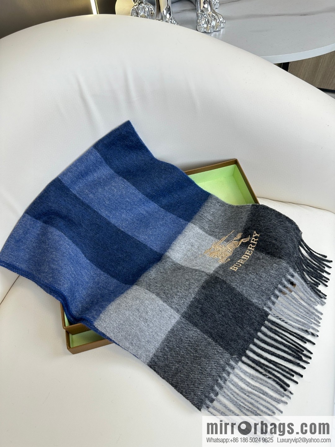 Burberry Burberry 2023 new model, classic plaid war horse, unisex couple scarf