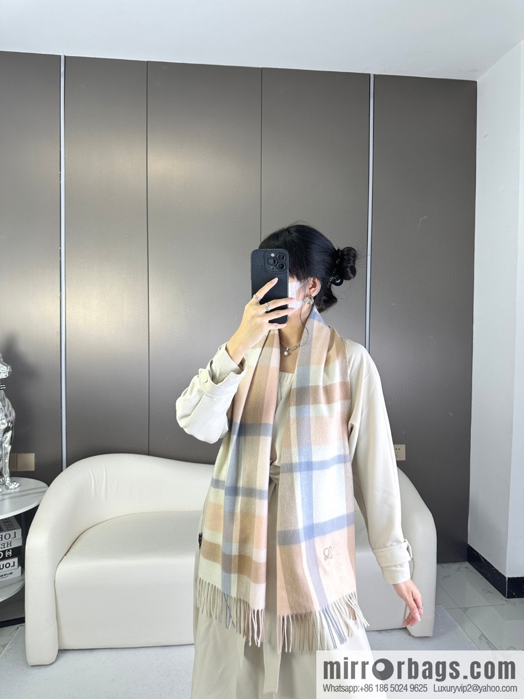 LOEWE small logo two-color embroidered cashmere scarf