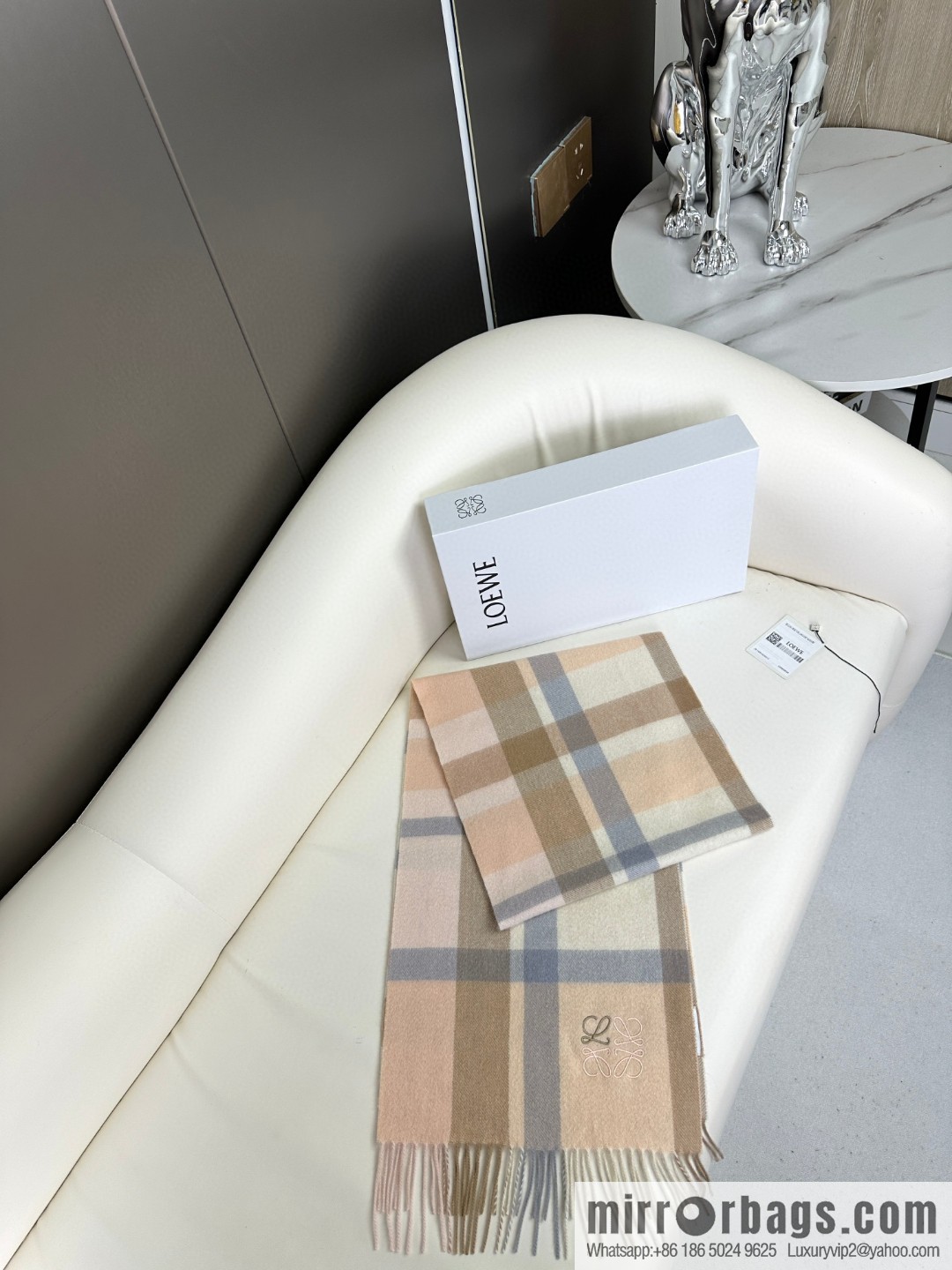 LOEWE small logo two-color embroidered cashmere scarf