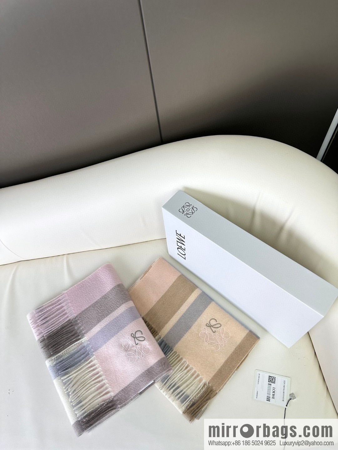 LOEWE small logo two-color embroidered cashmere scarf
