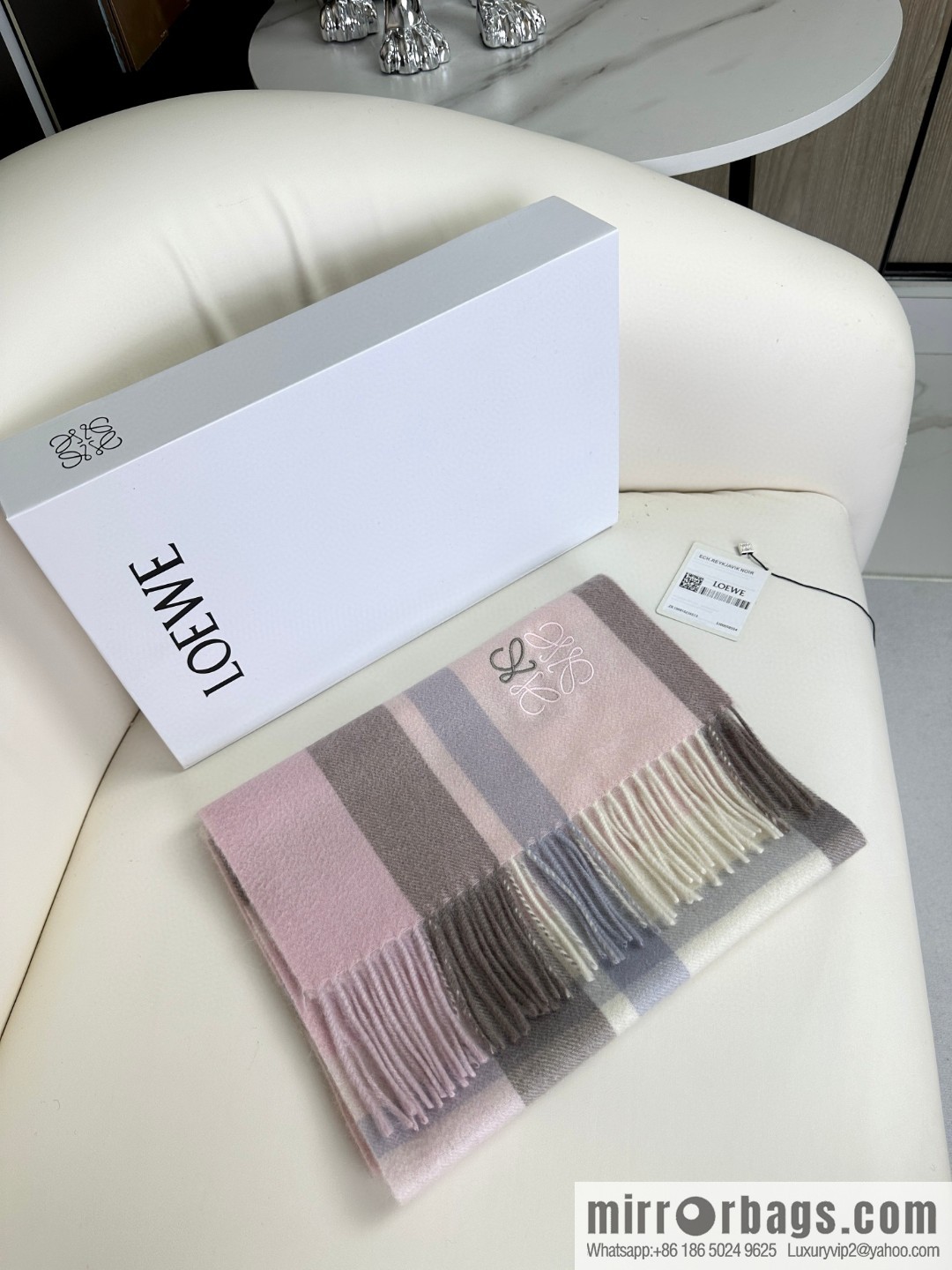 LOEWE small logo two-color embroidered cashmere scarf