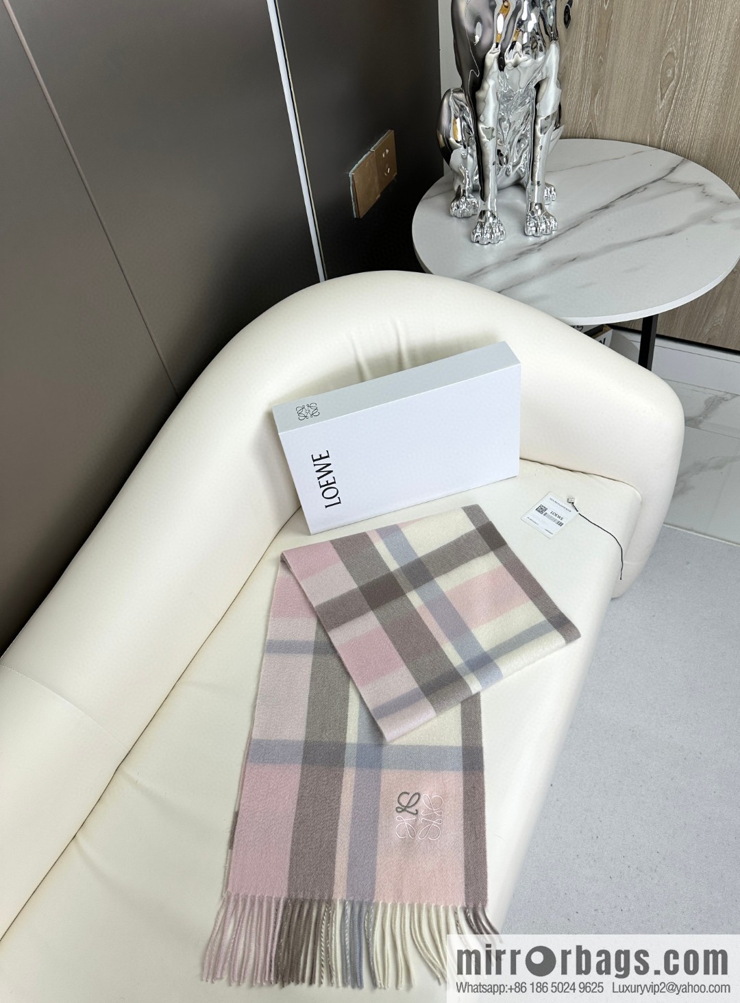 LOEWE small logo two-color embroidered cashmere scarf