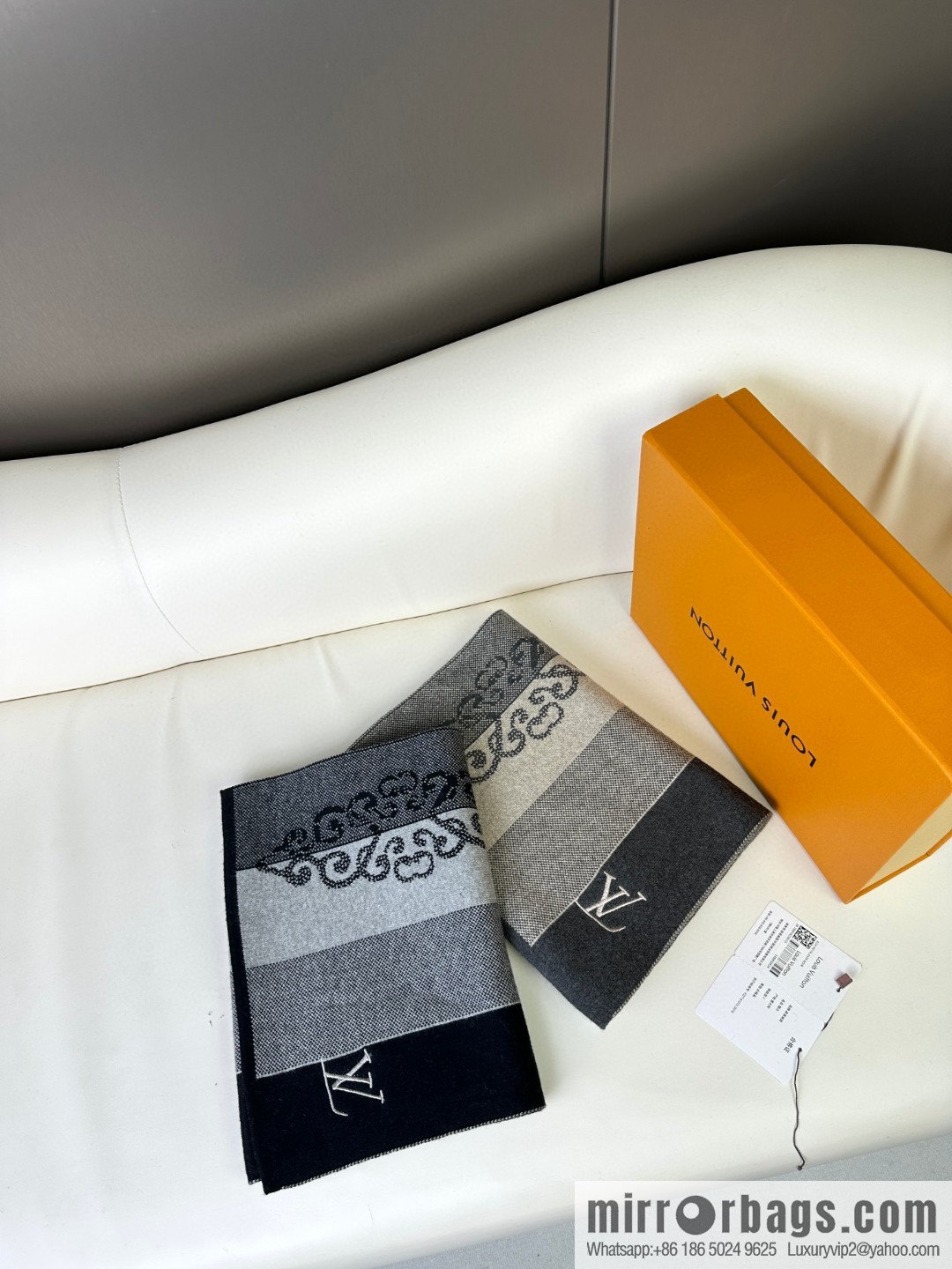 LV 2023 Classic Plaid Jacquard, High-end Men's Scarf