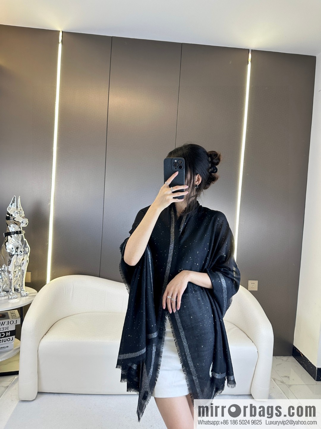 CHANEL ultra-fine wool cashmere yarn scarf