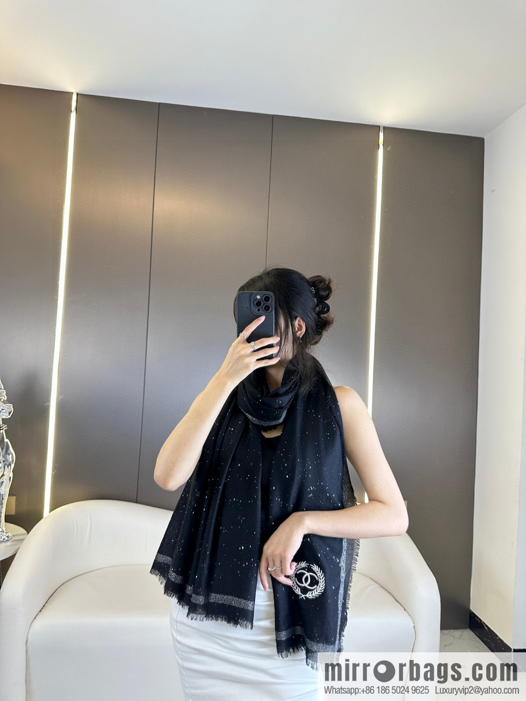 CHANEL ultra-fine wool cashmere yarn scarf