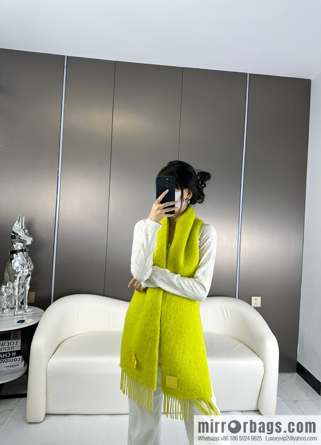 LOEWE new mohair brooch scarf