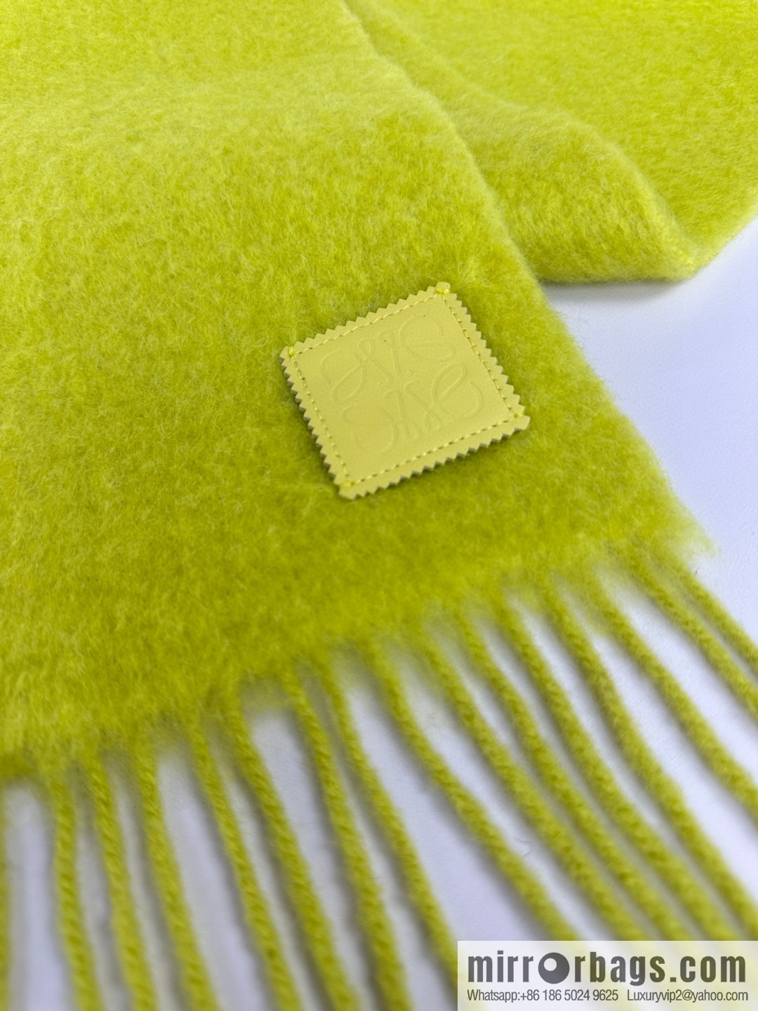 LOEWE new mohair brooch scarf