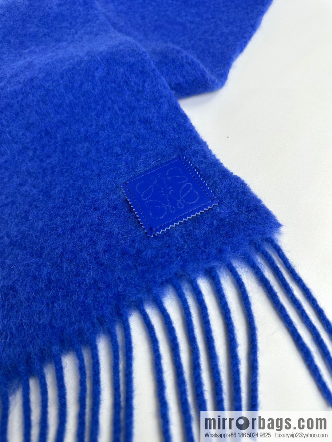 LOEWE new mohair brooch scarf