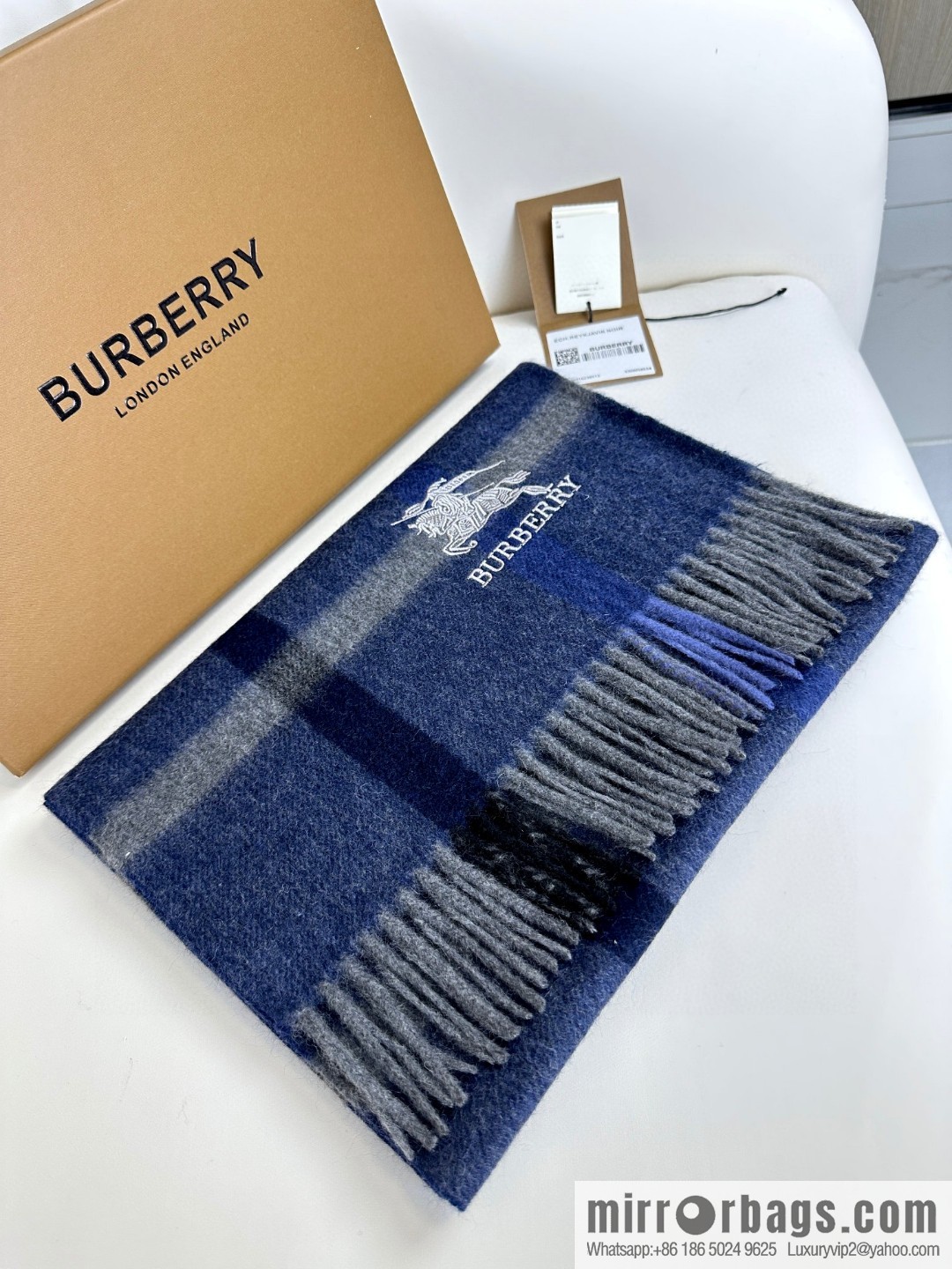 Burberry Burberry, War Horse Plaid, Couple, Cashmere Scarf