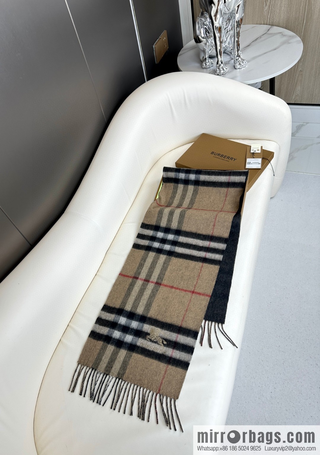 Burberry Burberry 2023 new, double-sided warhorse, men's and women's cashmere scarf