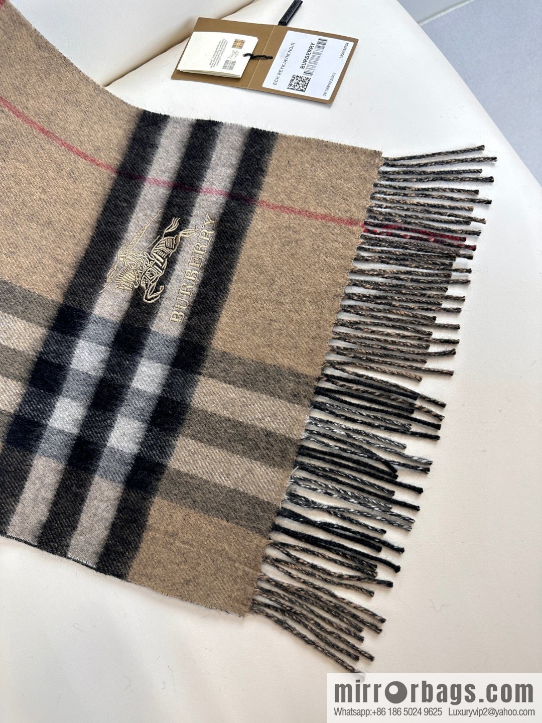 Burberry Burberry 2023 new, double-sided warhorse, men's and women's cashmere scarf
