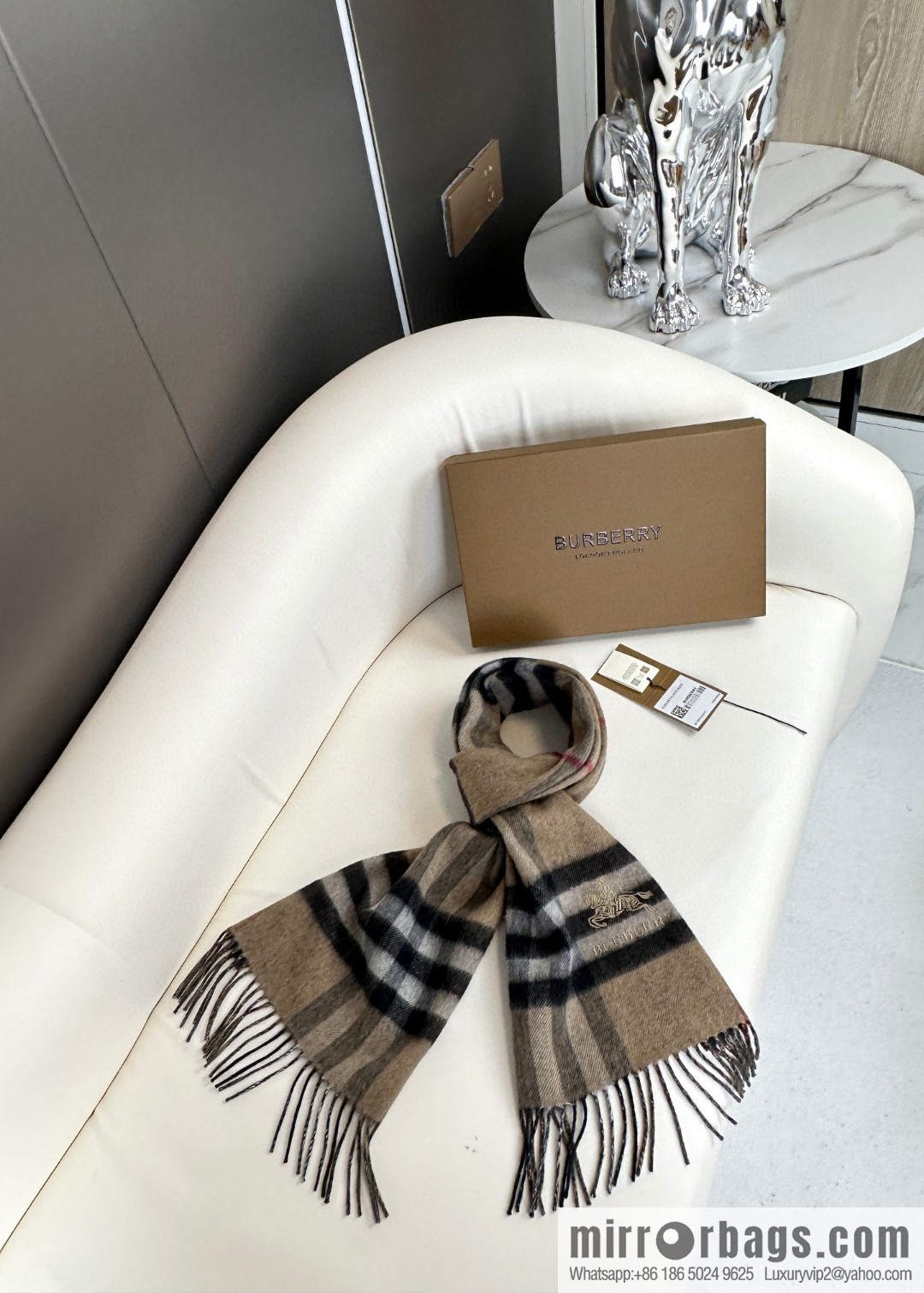 Burberry Burberry 2023 new, double-sided warhorse, men's and women's cashmere scarf