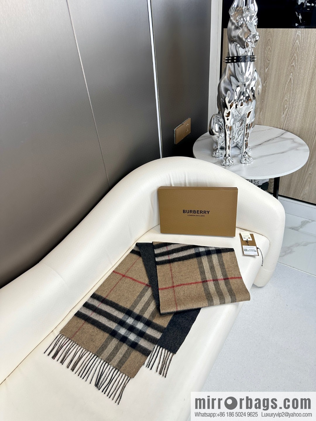 Burberry Burberry 2023 new, double-sided warhorse, men's and women's cashmere scarf