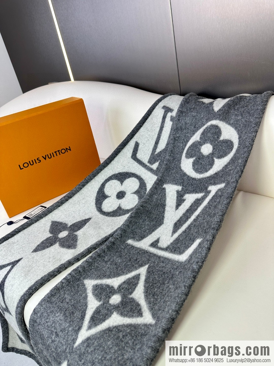 LV wool knitted jacquard, classic pattern, cashmere scarf