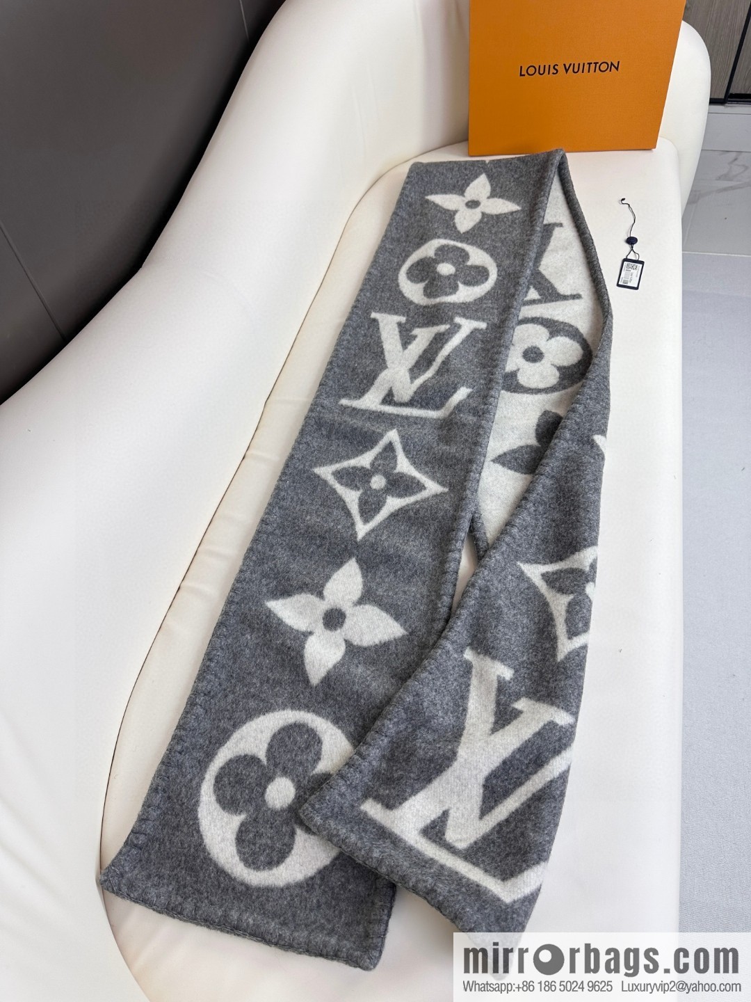 LV wool knitted jacquard, classic pattern, cashmere scarf