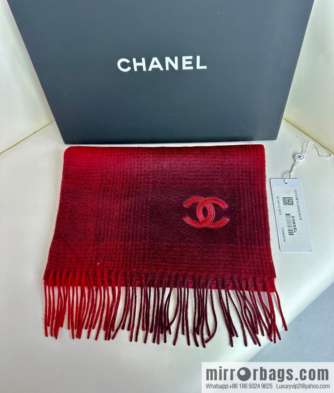 CHANEL 2023 new gradual change of color, fine cashmere scarf