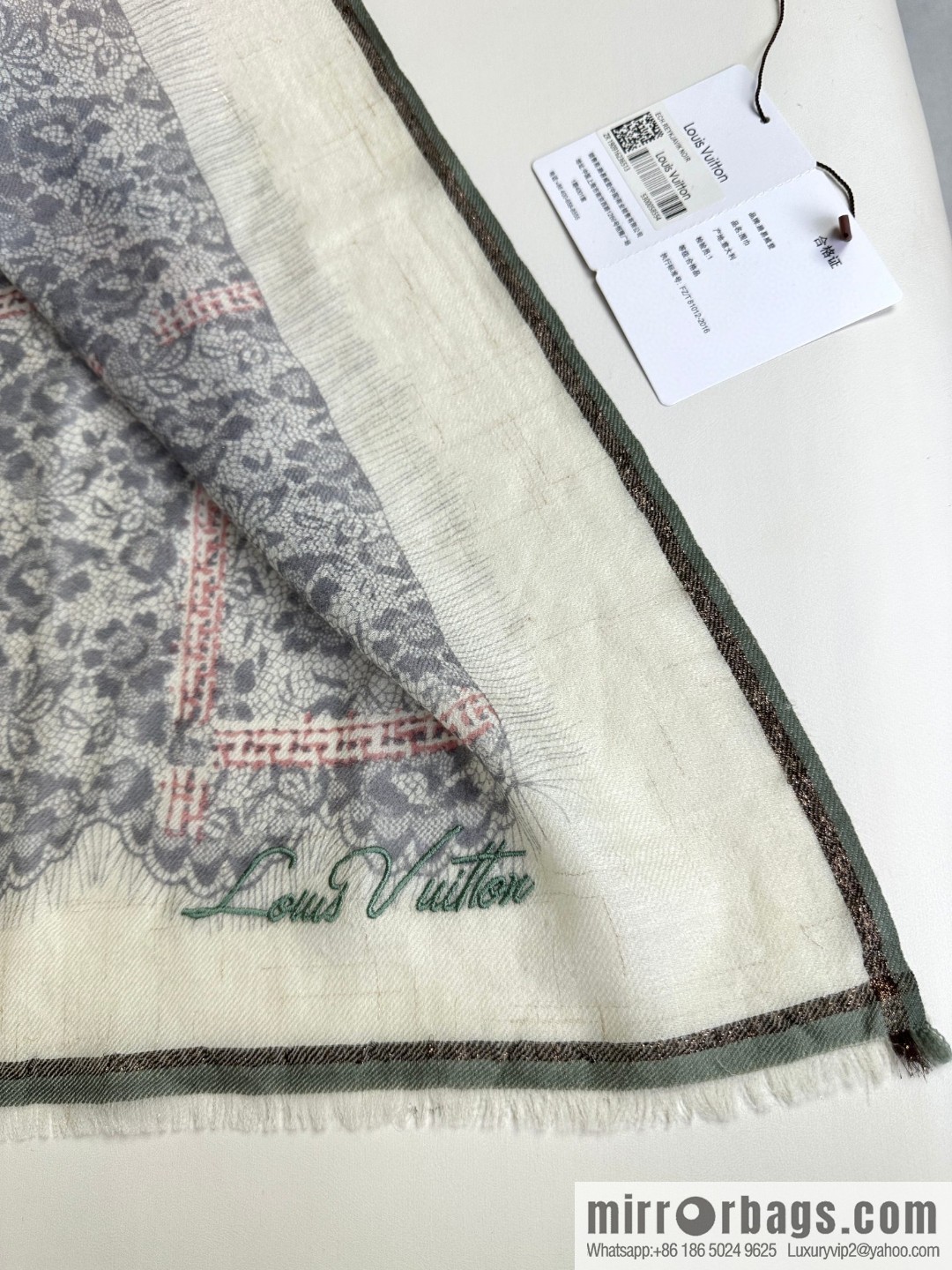 LV 2023 new, cashmere scarf.