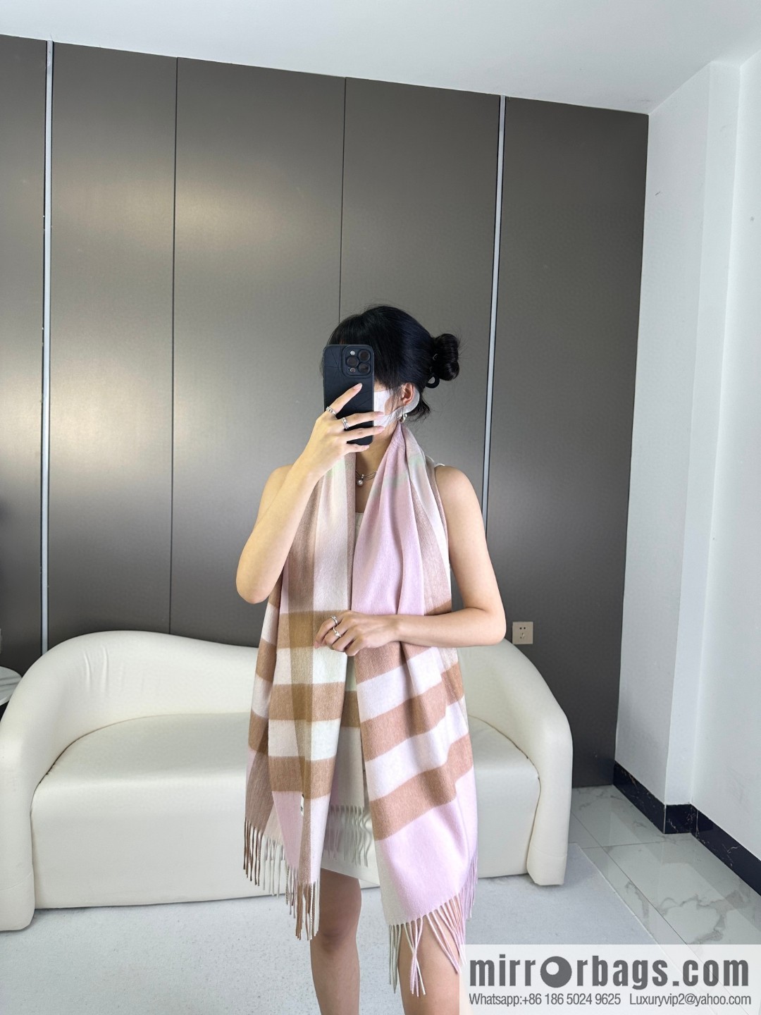 Burberry, classic big plaid shawl