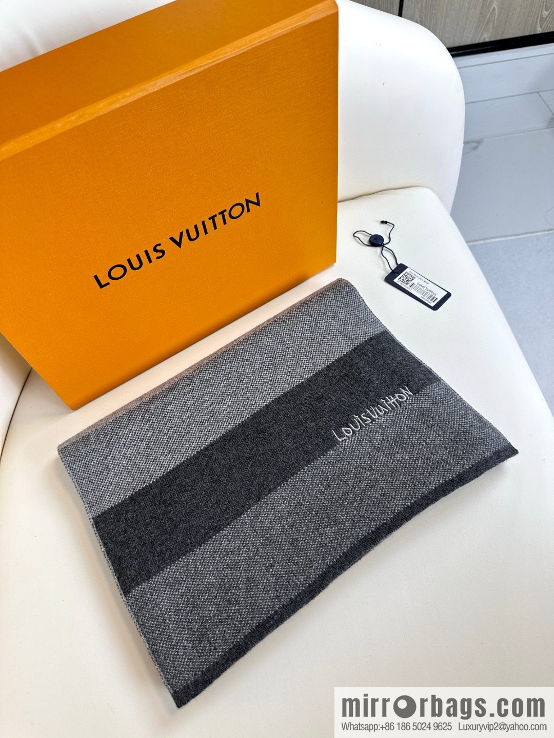 LV Knitted Striped, Unisex Scarf