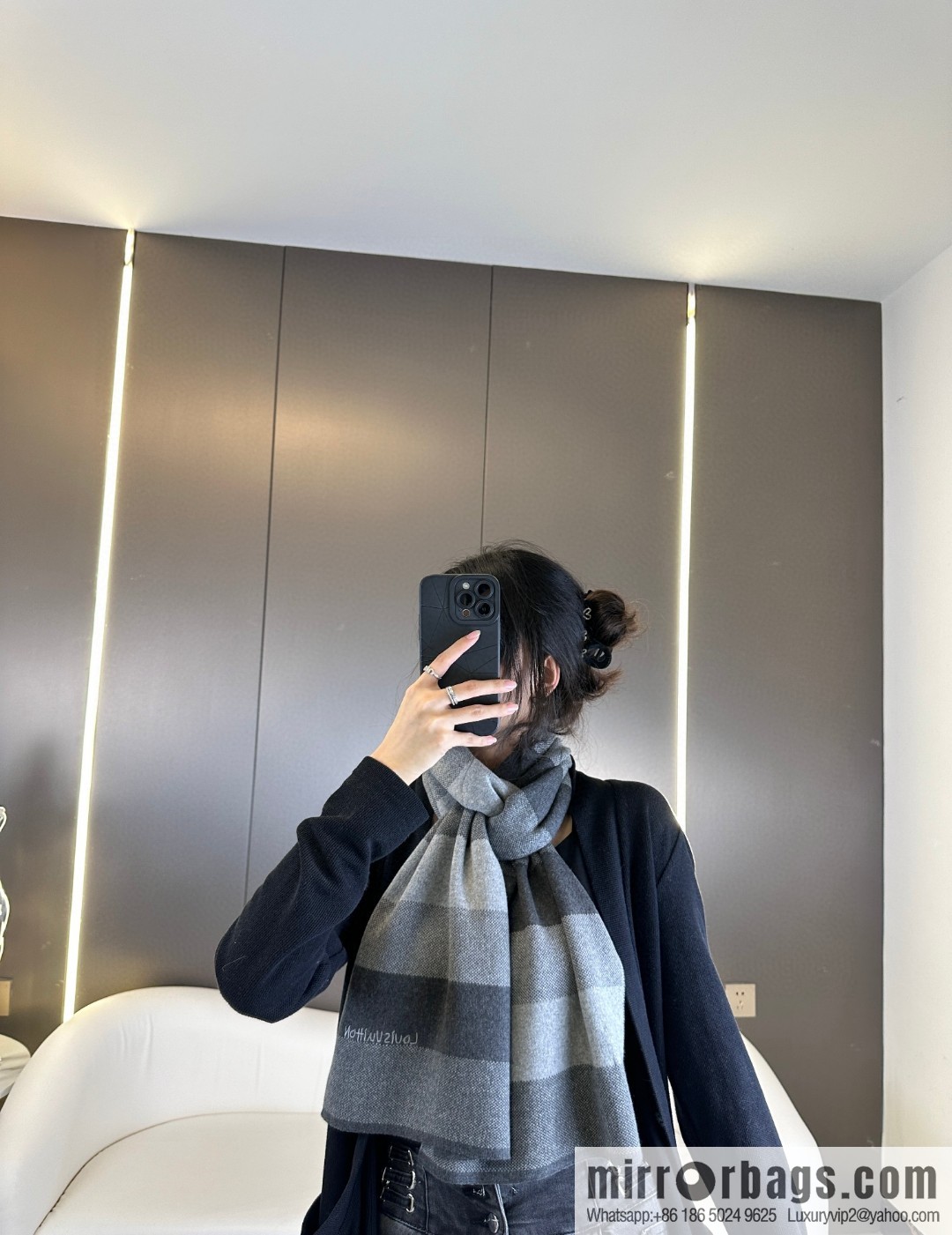 LV Knitted Striped, Unisex Scarf