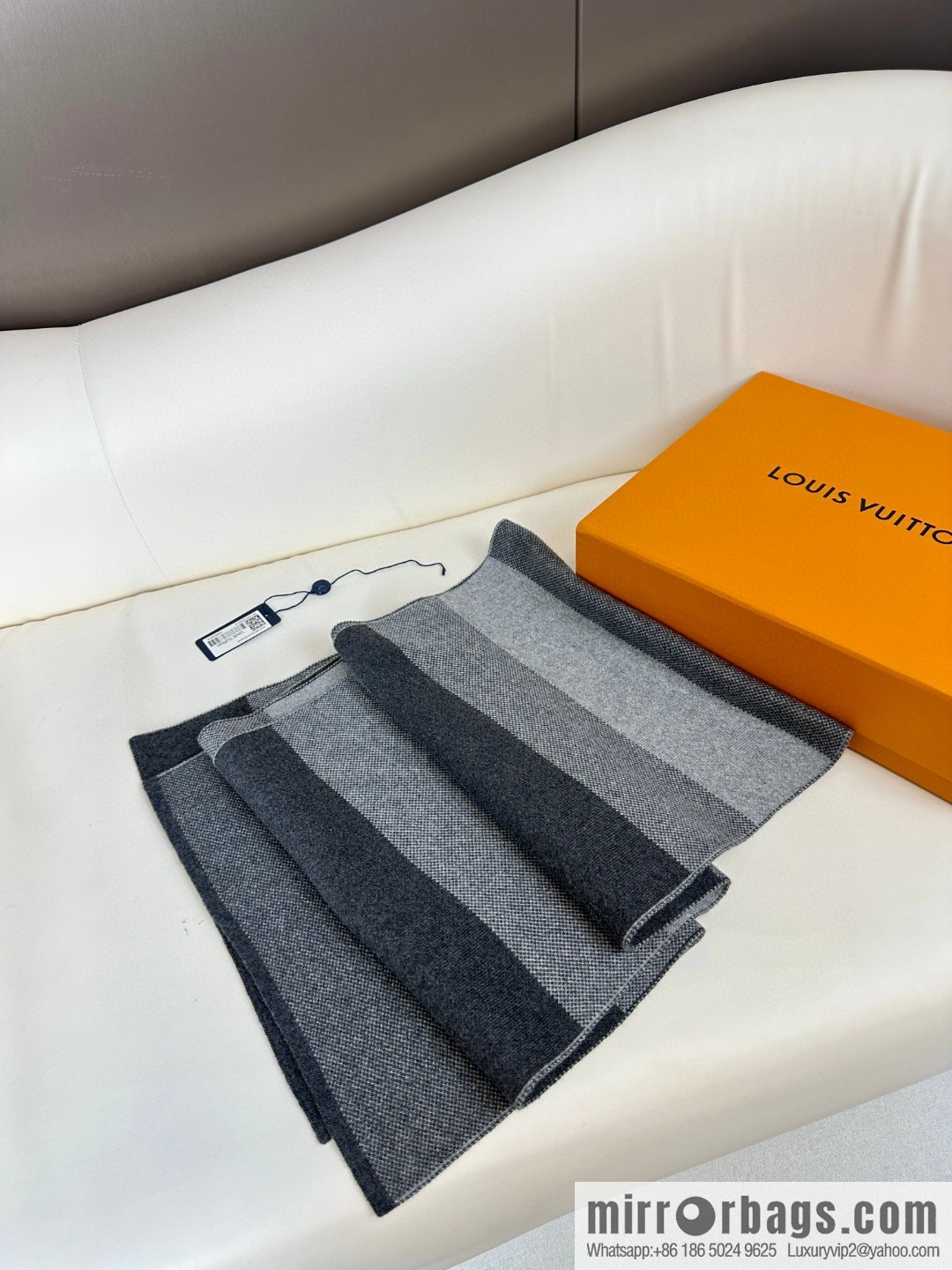 LV Knitted Striped, Unisex Scarf