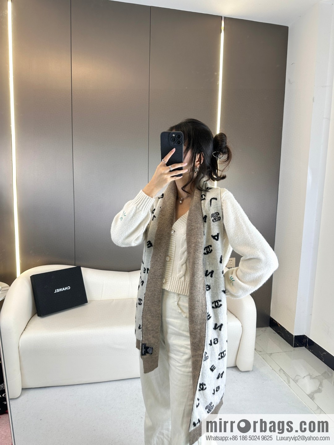 CHANEL counter cashmere scarf