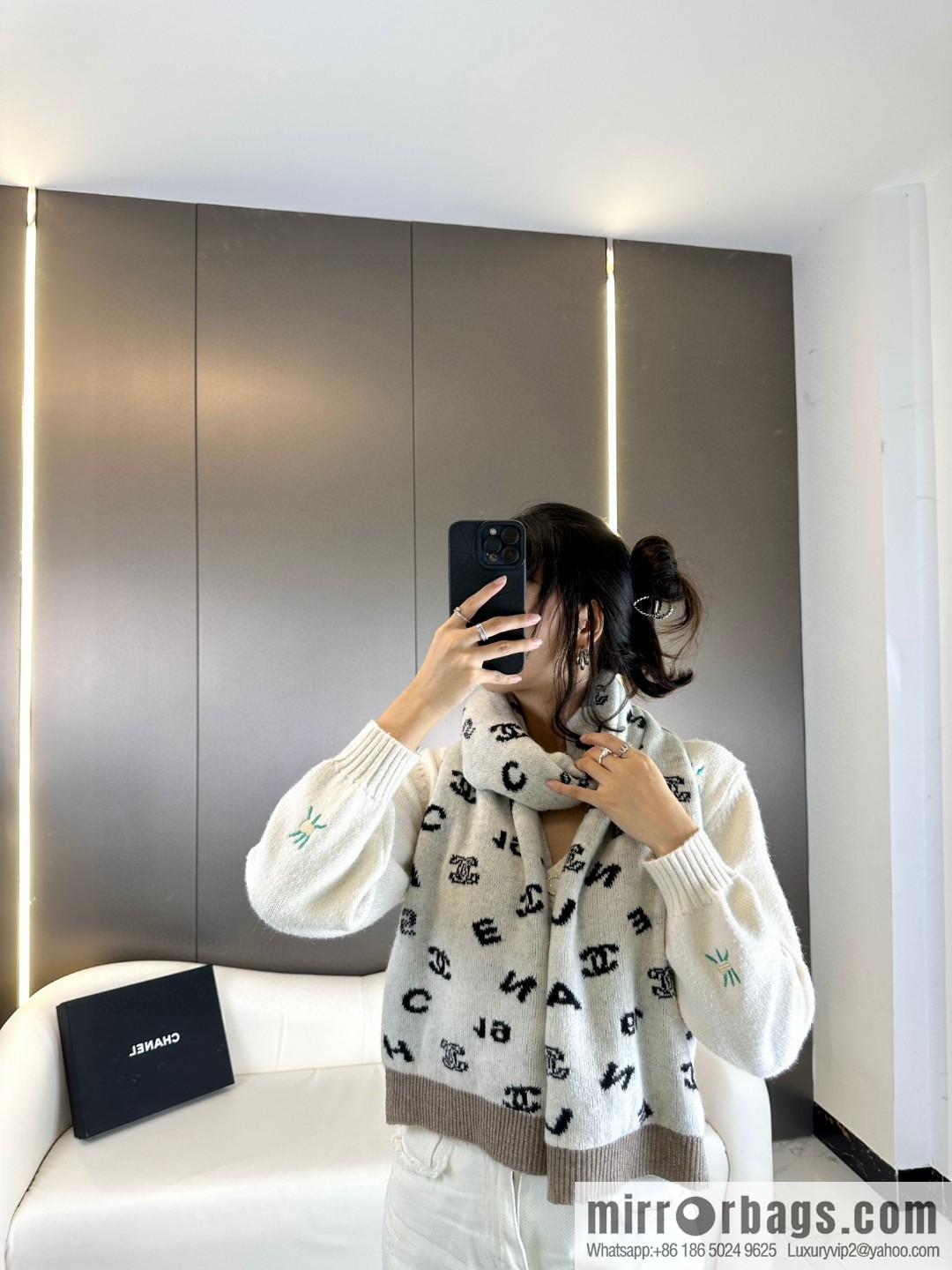 CHANEL counter cashmere scarf
