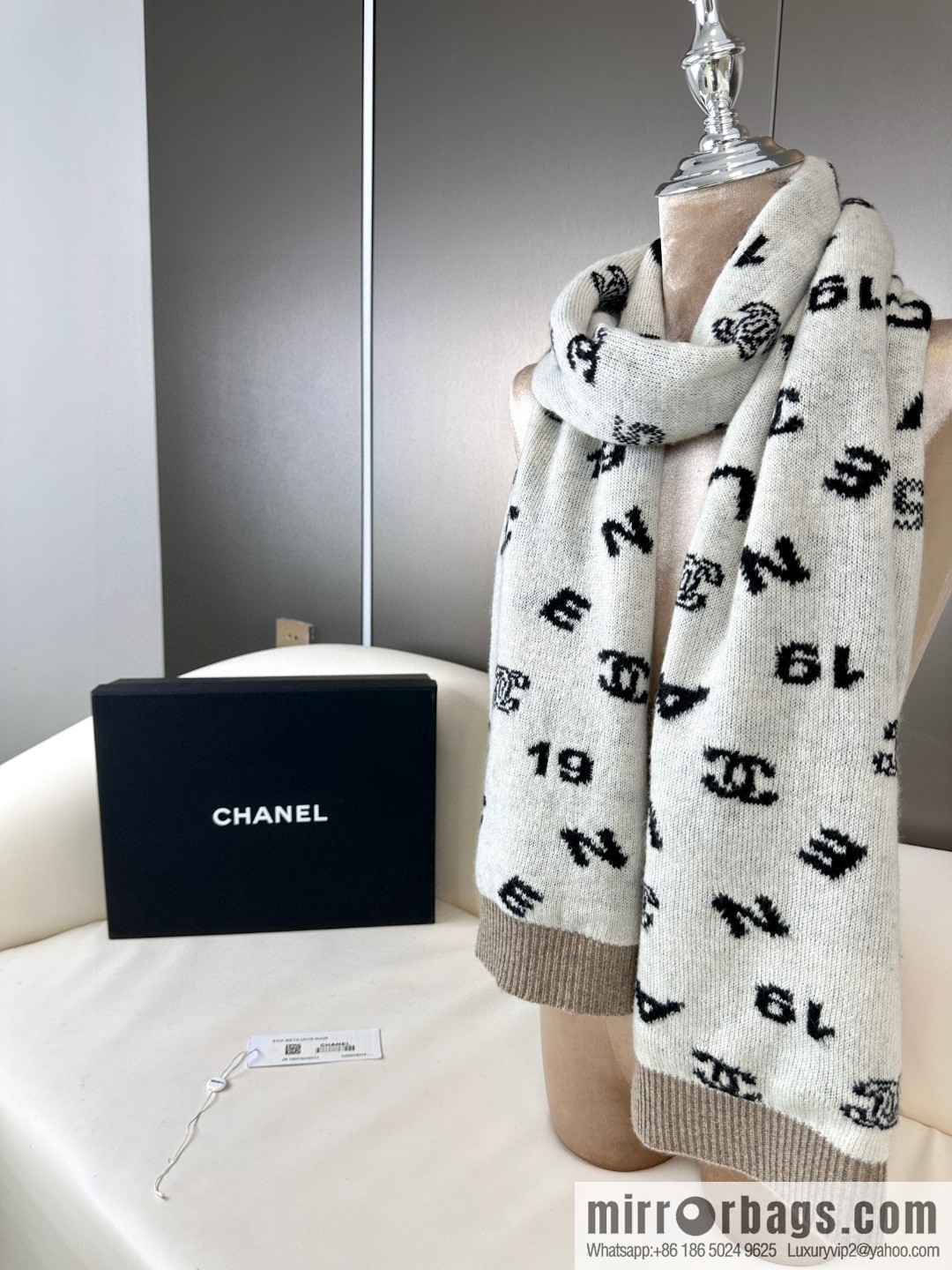 CHANEL counter cashmere scarf