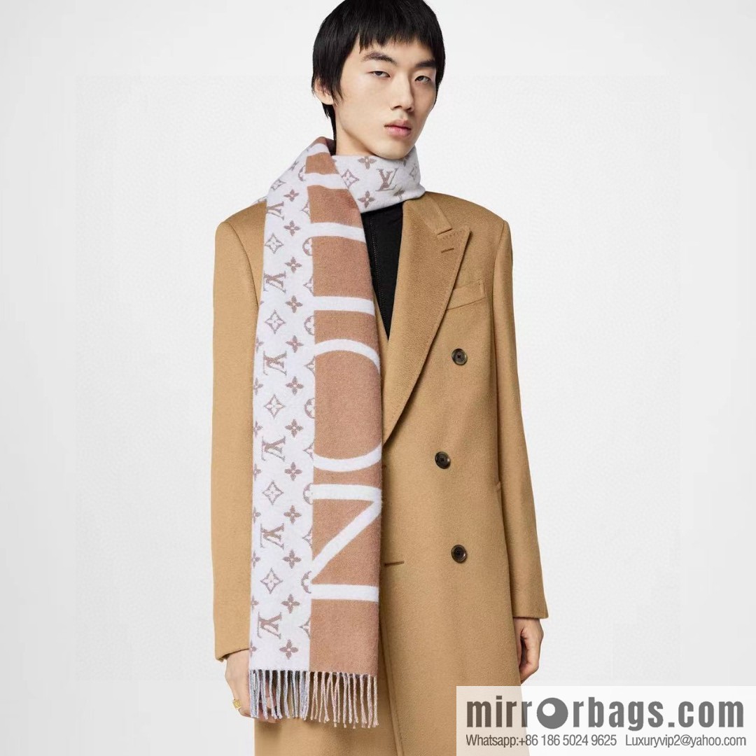 LV double color, cashmere small shawl.