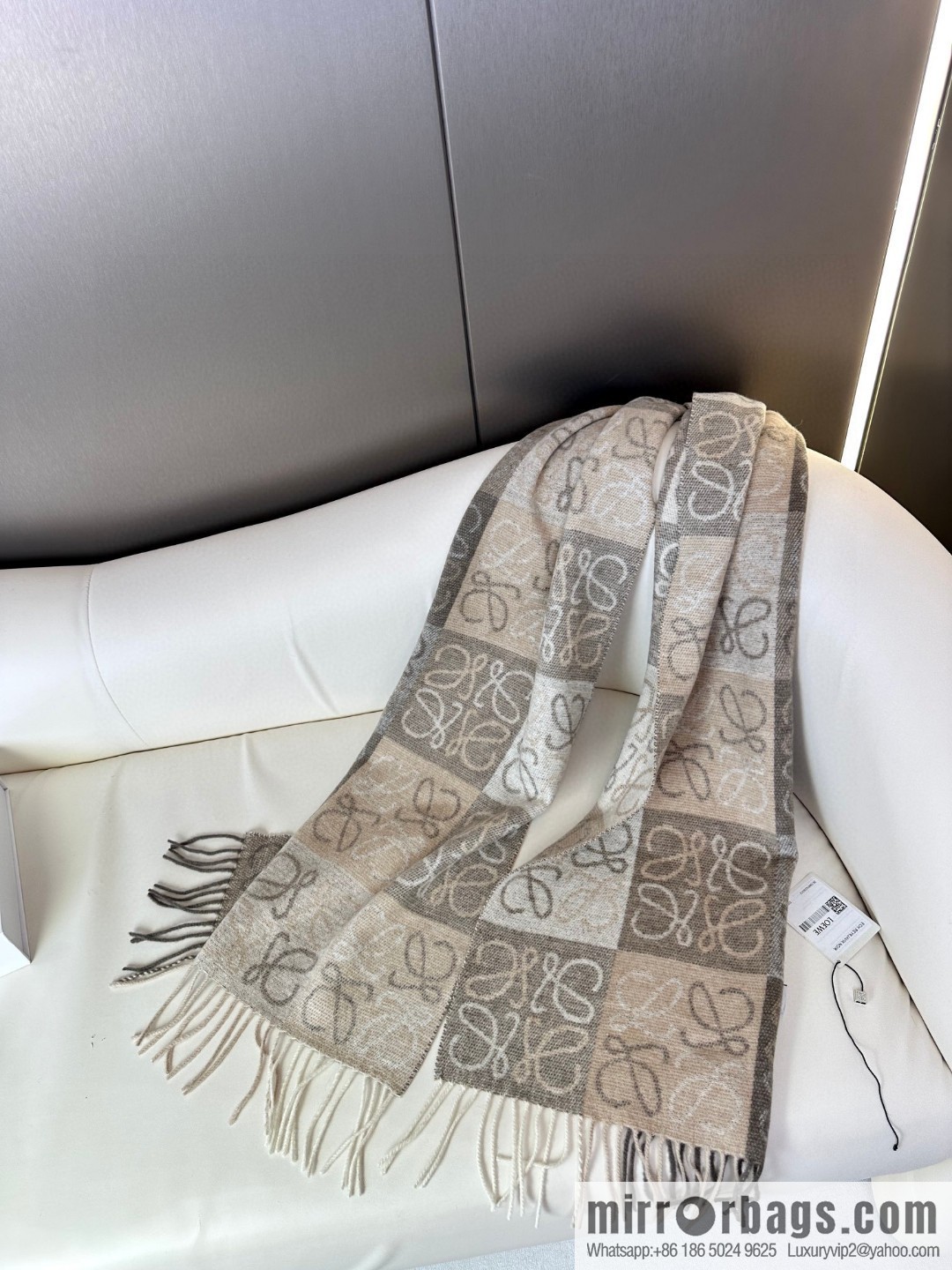 LOEWE classic logo style scarf