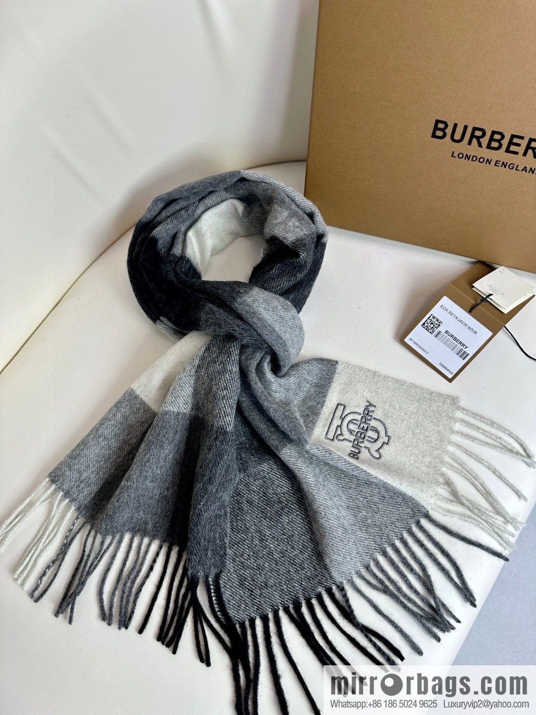 Burberry Burberry 2023 latest TB classic plaid unisex couple cashmere scarf