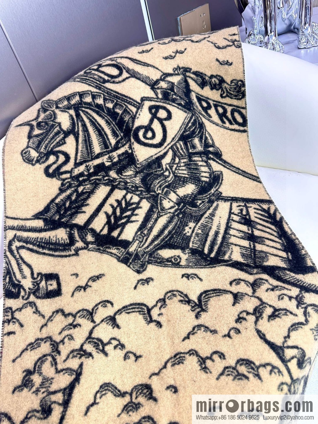 Burberry 2023Bur Warhorse Knight Double Sided Shawl