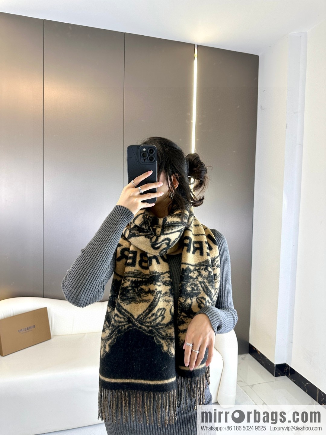 Burberry 2023Bur Warhorse Knight Double Sided Shawl