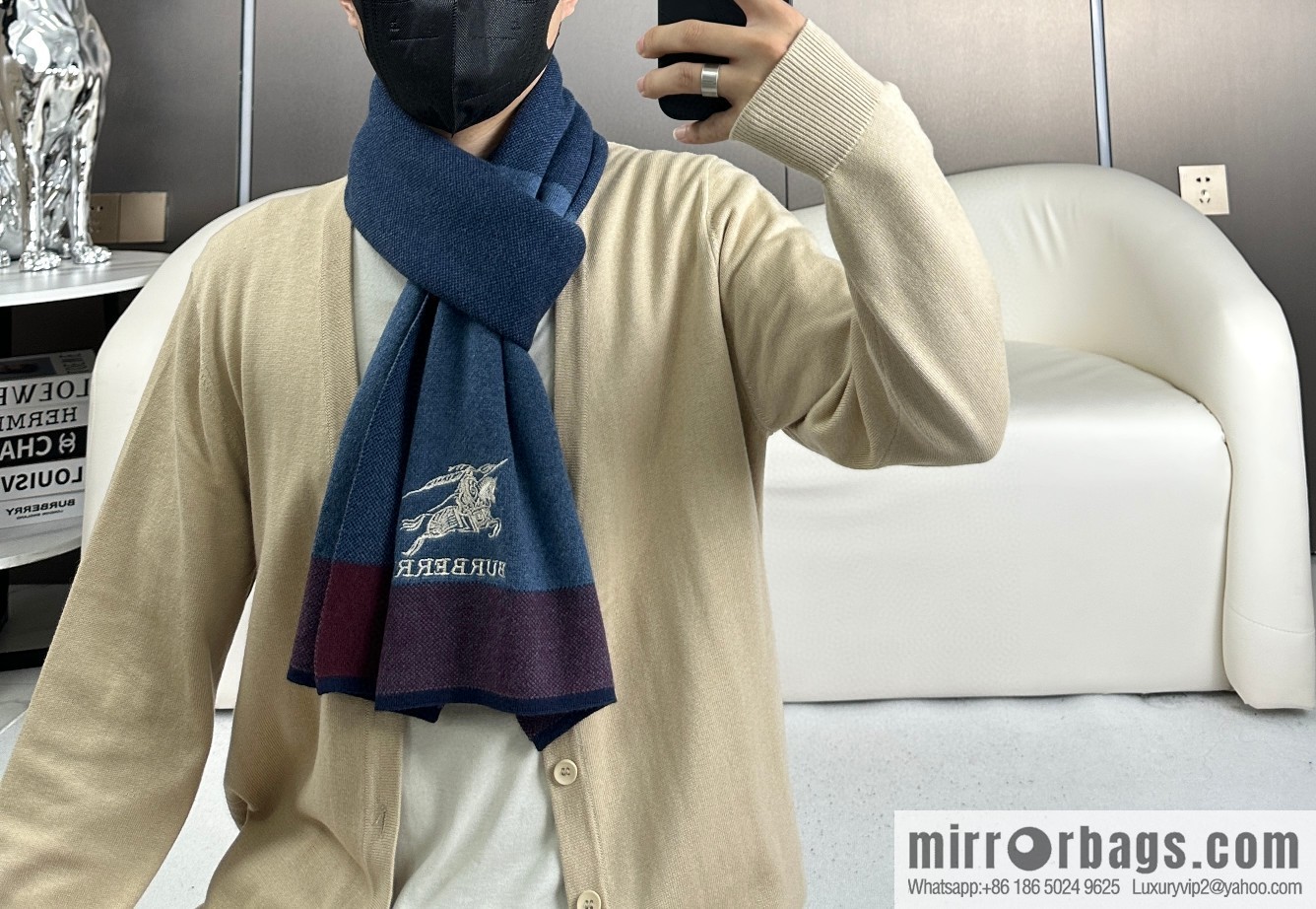 Burberry, classic warhorse plaid, high-end men's scarf