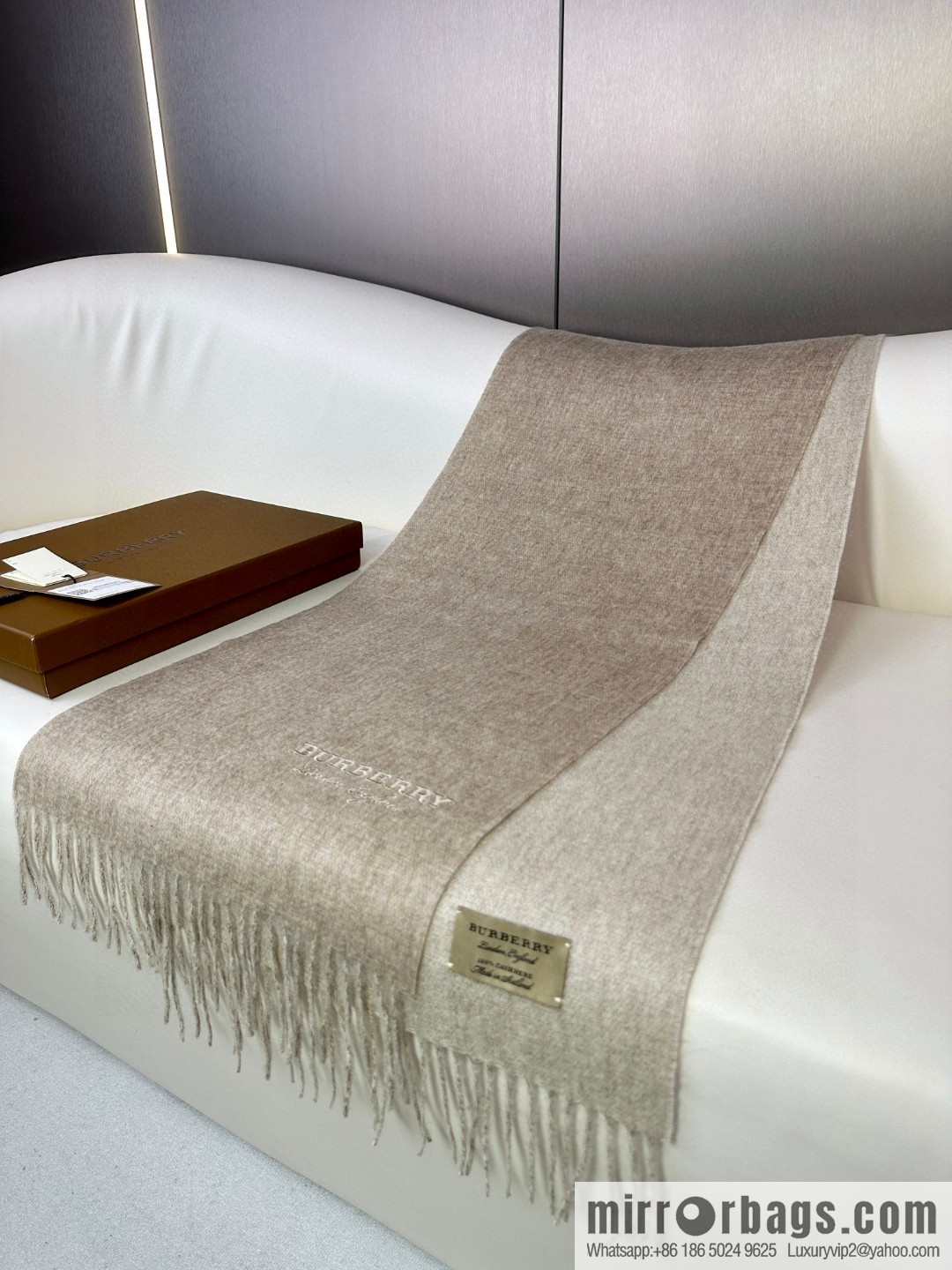 Burberry Burberry 2023 Paris Fashion Show Double Sided Cashmere Scarf