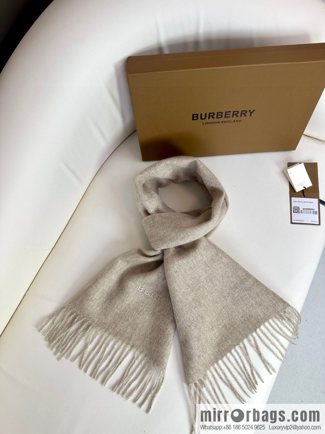 Burberry Burberry 2023 Paris Fashion Show Double Sided Cashmere Scarf