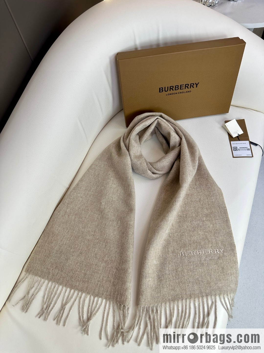 Burberry Burberry 2023 Paris Fashion Show Double Sided Cashmere Scarf