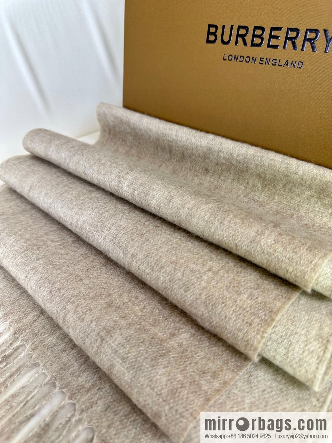 Burberry Burberry 2023 Paris Fashion Show Double Sided Cashmere Scarf