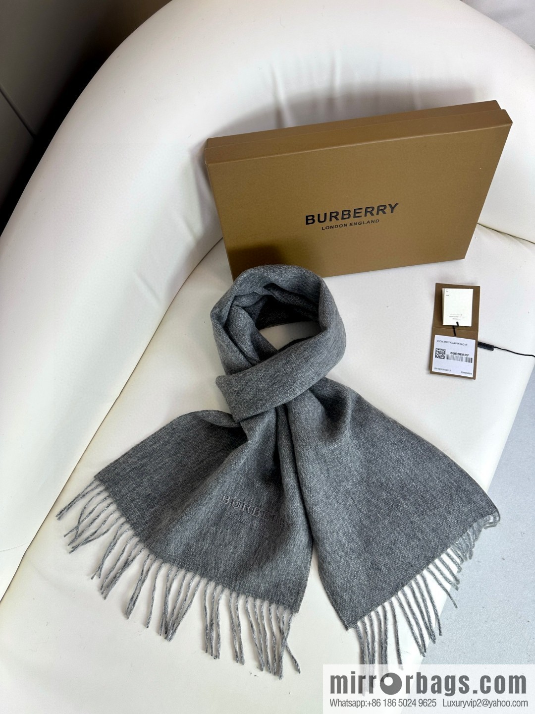 Burberry Burberry 2023 Paris Fashion Show Double Sided Cashmere Scarf