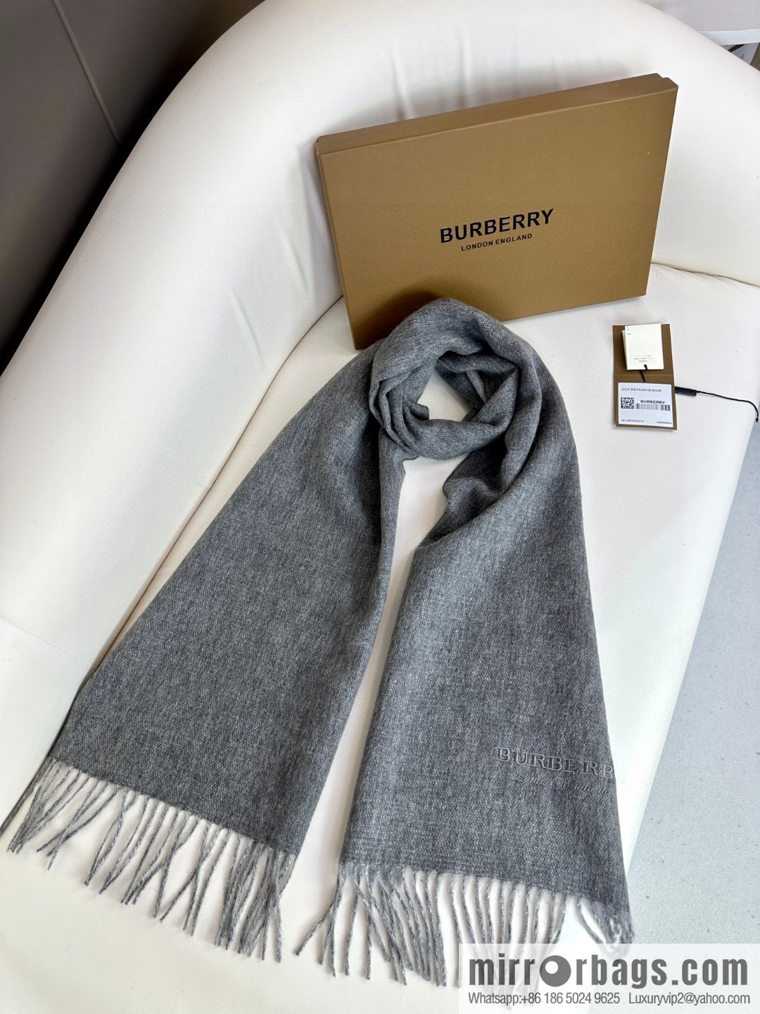 Burberry Burberry 2023 Paris Fashion Show Double Sided Cashmere Scarf