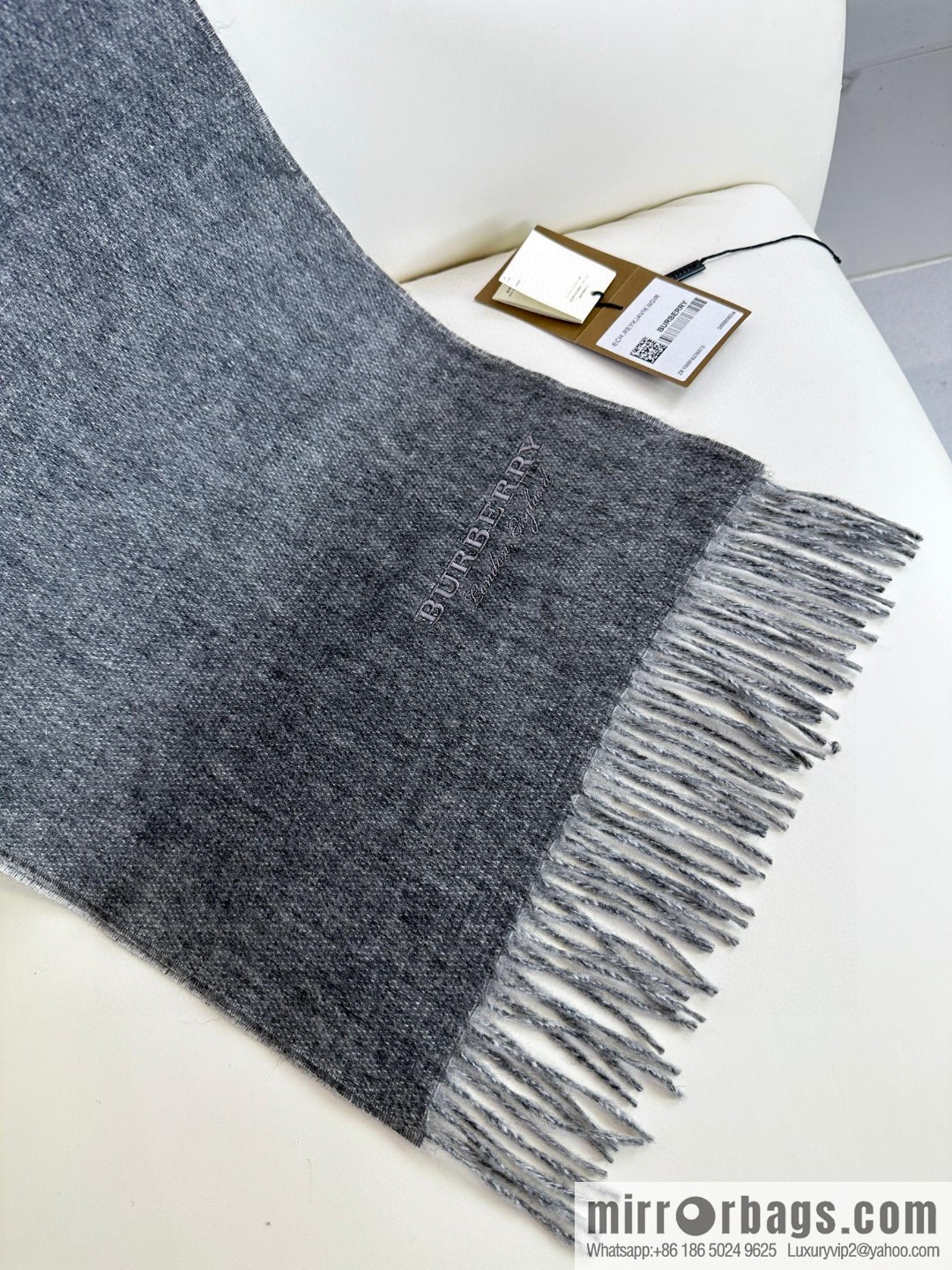 Burberry Burberry 2023 Paris Fashion Show Double Sided Cashmere Scarf