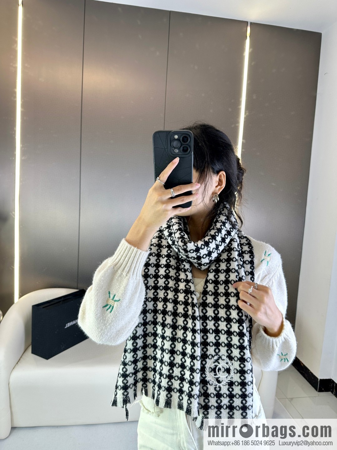 CHANEL 2023 Chanel new cashmere thousand bird grid scarf