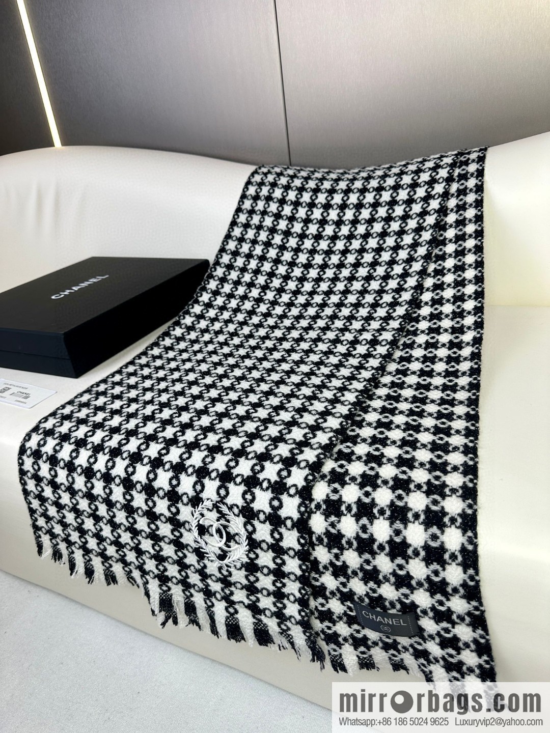 CHANEL 2023 Chanel new cashmere thousand bird grid scarf
