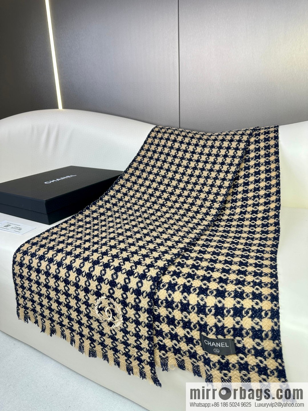 CHANEL 2023 Chanel new cashmere thousand bird grid scarf
