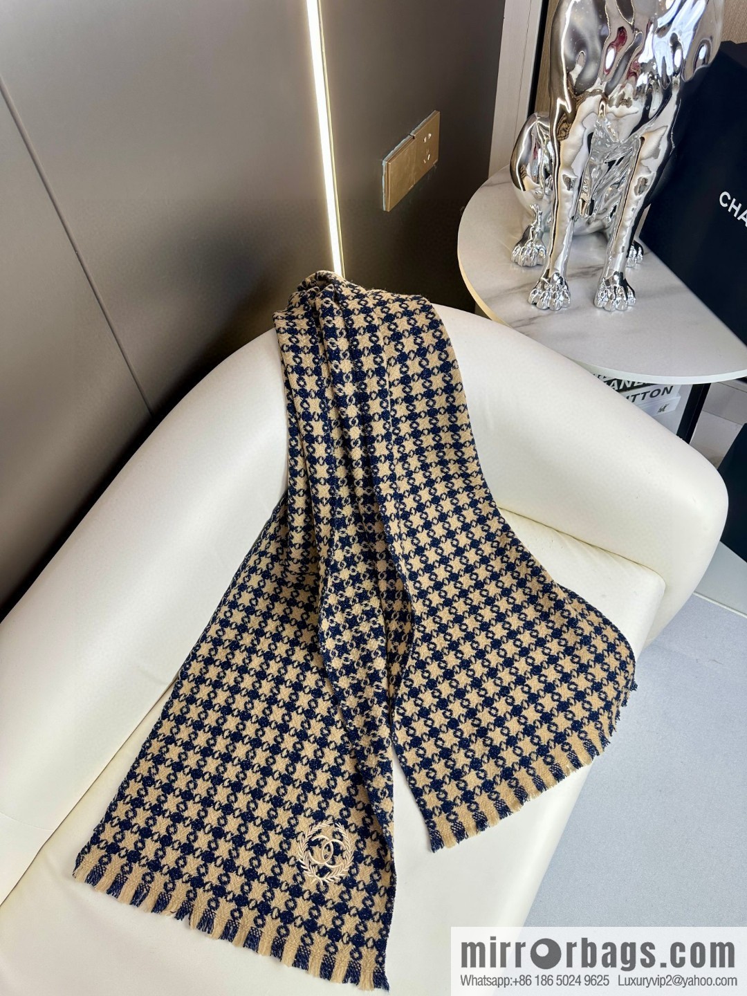 CHANEL 2023 Chanel new cashmere thousand bird grid scarf
