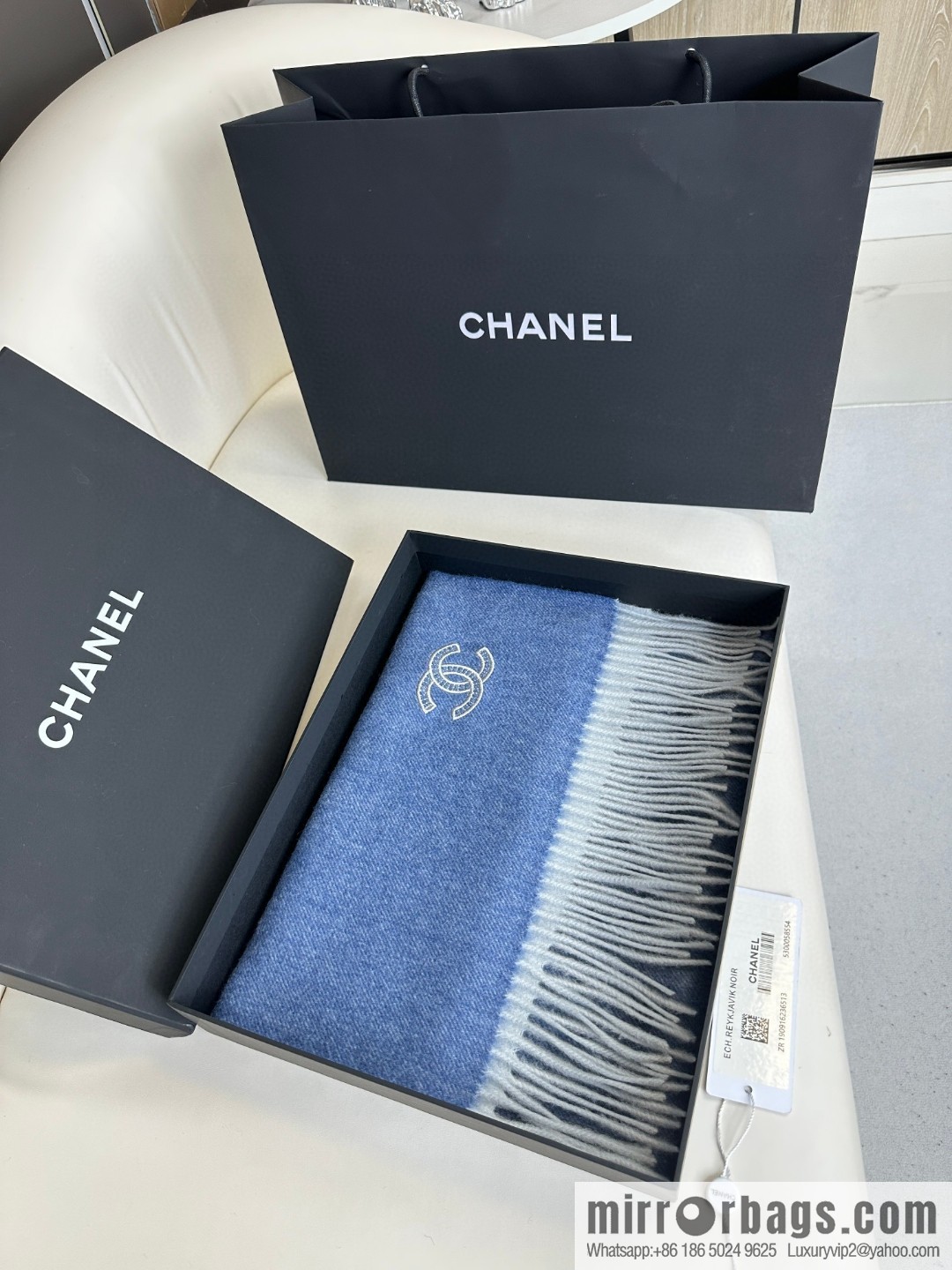 CHANEL Paris Fashion Show Business Men's and Women's Universal Double-Sided Cashmere Shawl