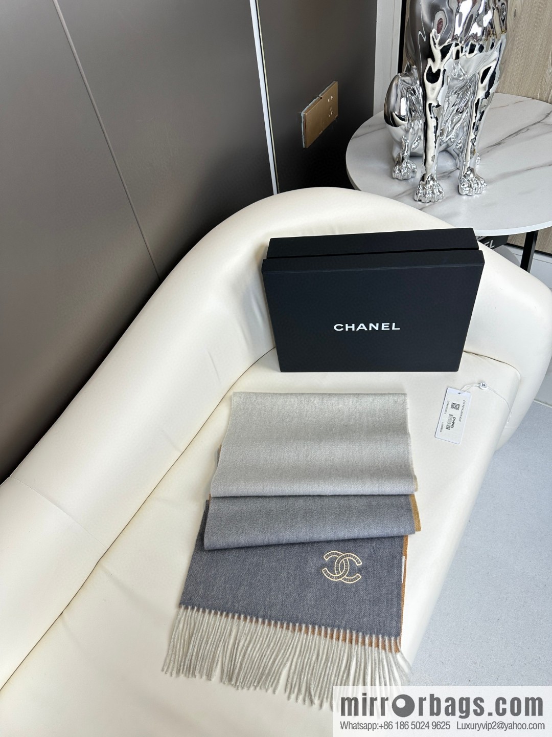 CHANEL Paris Fashion Show Business Men's and Women's Universal Double-Sided Cashmere Shawl